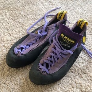 COPY - La Sportiva Mythos Climbing Shoes
